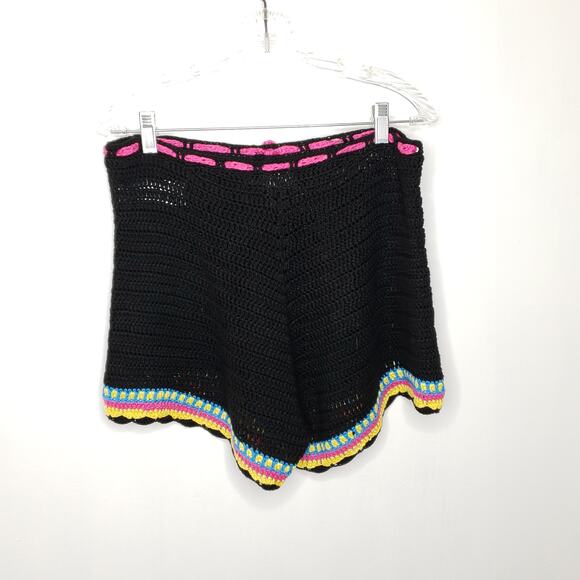 PrettyLittleThing Crochet High Waisted Shorts Black Beach Rainbow Medium - Picture 4 of 9